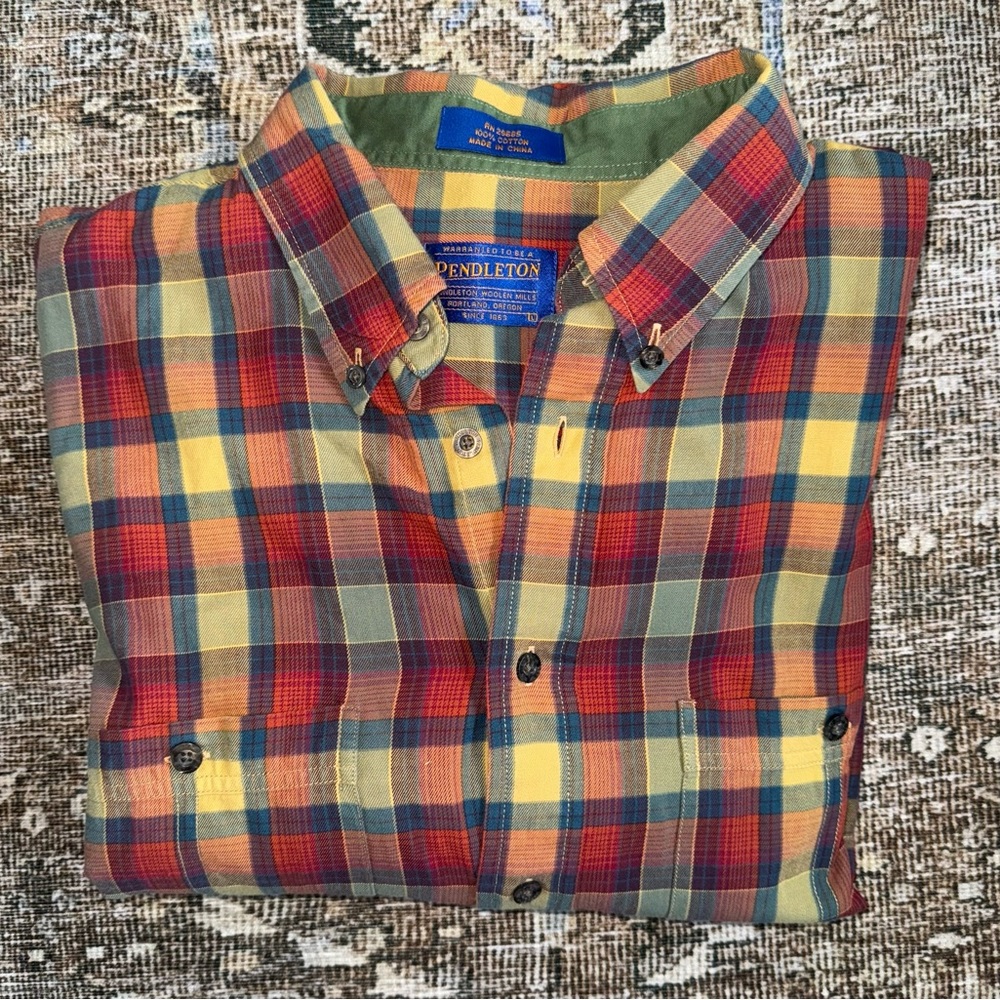 Pendleton Woolen Mills Flannel Large Long Sleeve‎ Button Down Plaid Shirt Men’s
